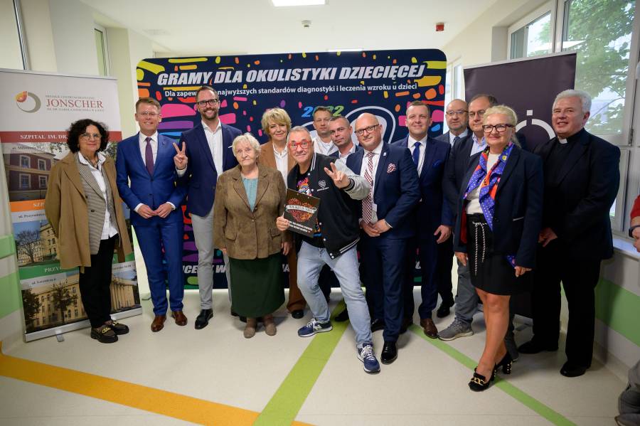 Media nt. przekazania sprzętu medycznego przez WOŚP dla MCM im. dr. Karola Jonschera - zdjęcie 1